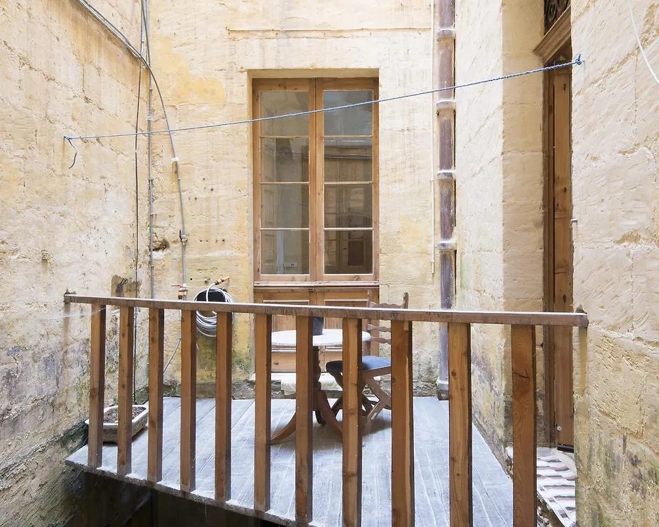 Valletta Bishop Apartment Malta